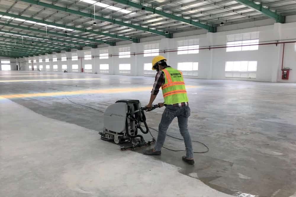 Dịch vụ xử lý phục hồi và đánh bóng đá