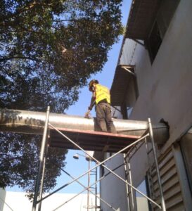 vệ sinh nhà xưởng công ty đồ gỗ Phúc Thắng